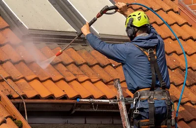 Démoussage et hydrofuge de toiture à Heurteauville